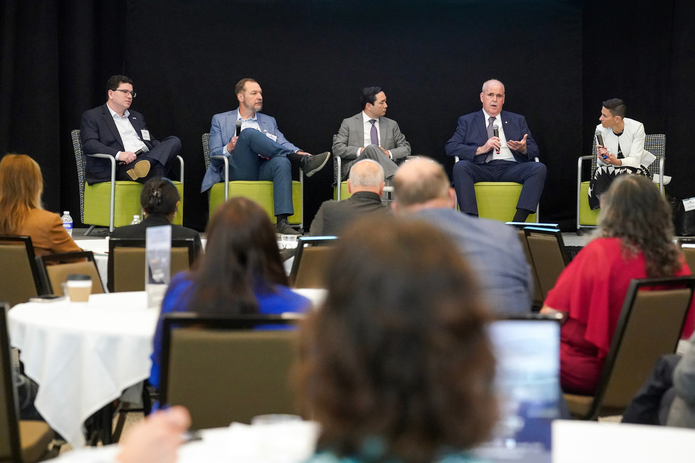 MS: public ports panel