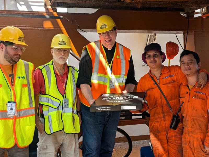 Albany Maritime Ministers join Port employees for a pizza day